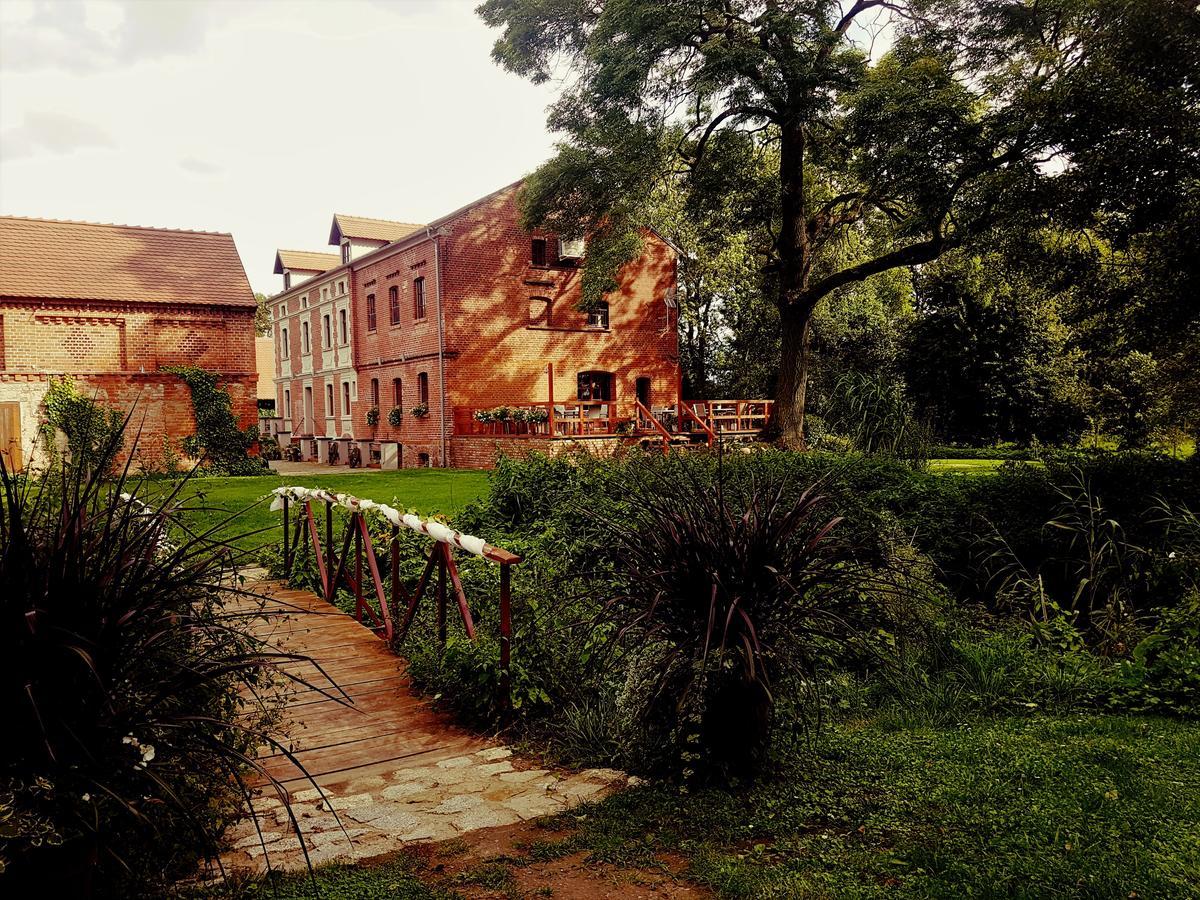Leniwka Hotel Swiebodzin Bagian luar foto